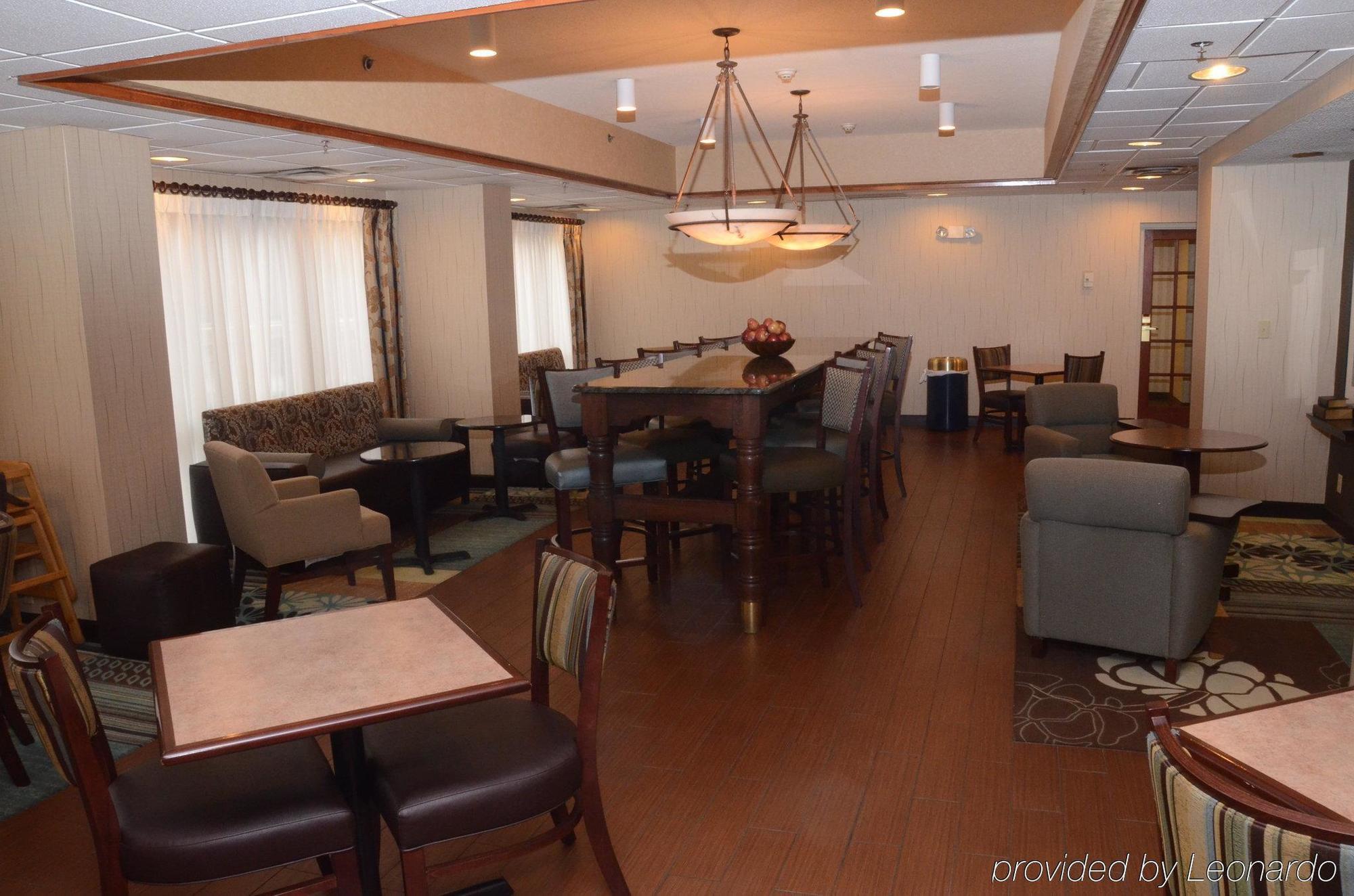 Hampton Inn Abingdon Buitenkant foto