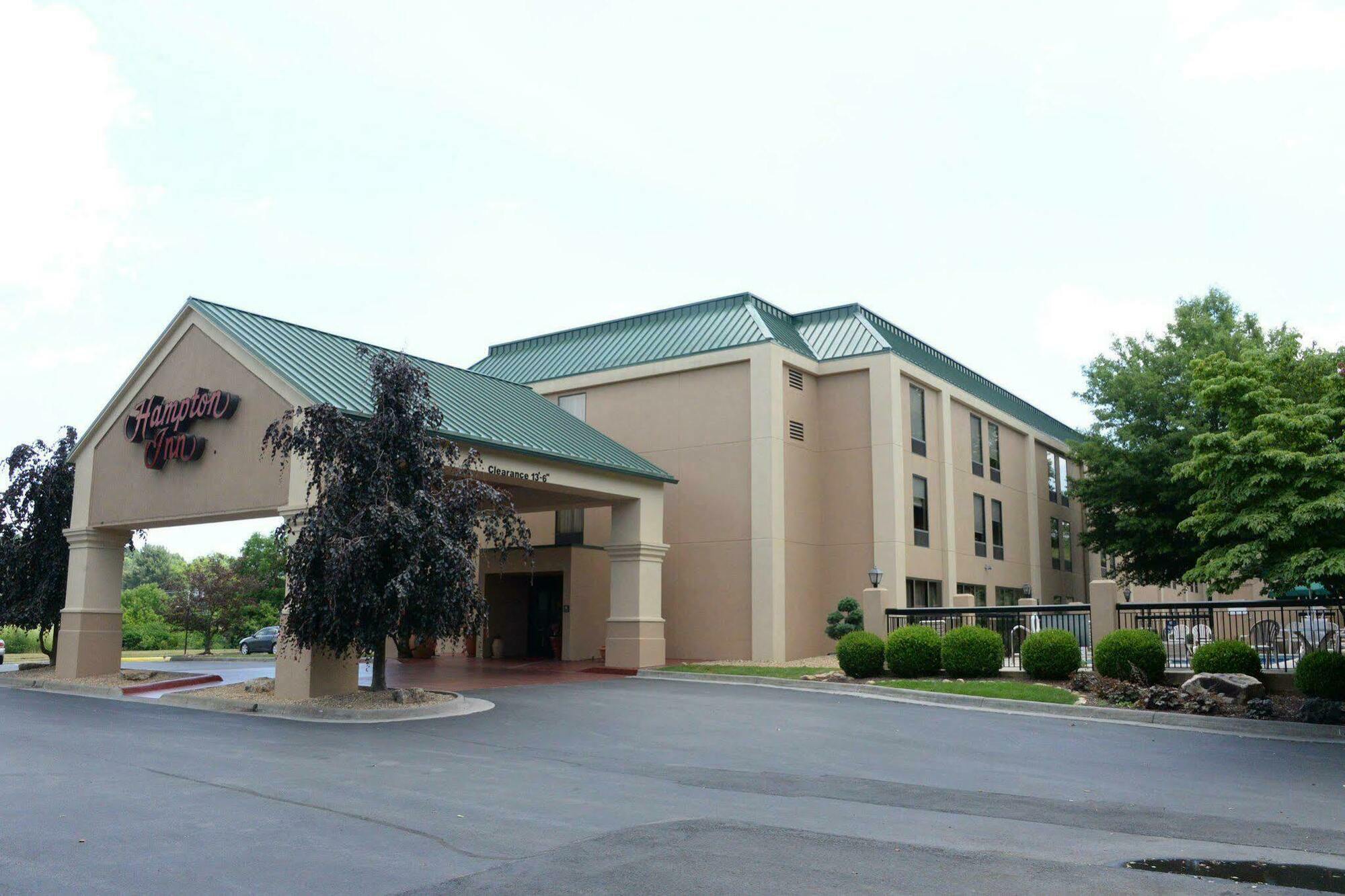 Hampton Inn Abingdon Buitenkant foto